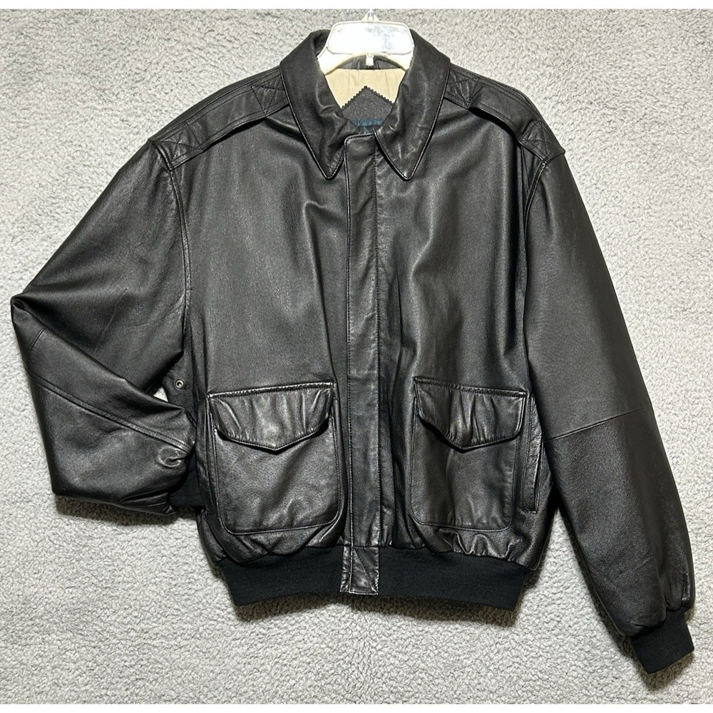 Dunbrooke Black Leather Bomber Jacket Mens Size Medium Classic EUC‎